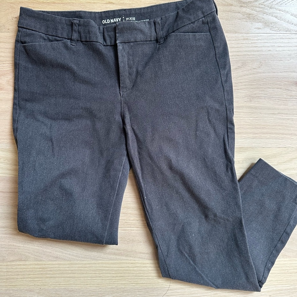 Old Navy Women's Grey Pixie Pants